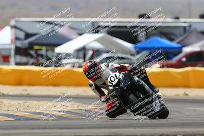 media/Apr-09-2022-SoCal Trackdays (Sat) [[c9e19a26ab]]/Turn 2 (1140am)/